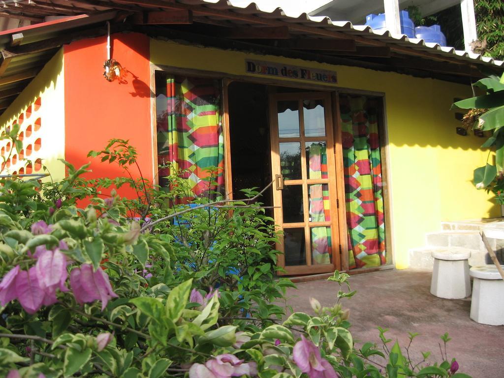 Dorm Des Fleurs Hostel Khao Lak Exterior foto
